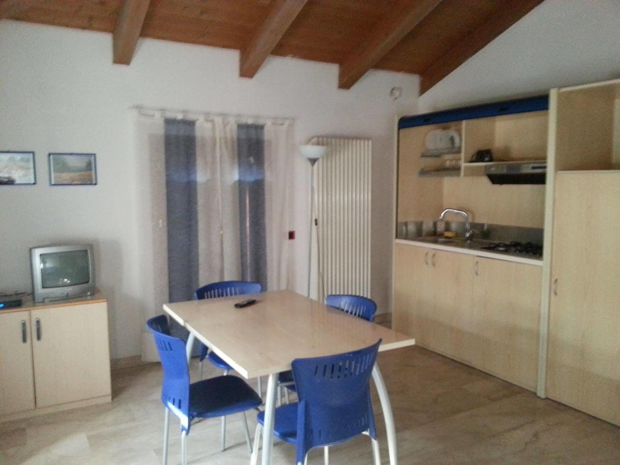 Residence La Vecchia Reggio Reggio Emilia Exteriör bild